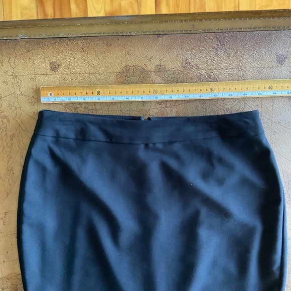 Black Label Elegant Black Pencil Skirt - Picture 2 of 8